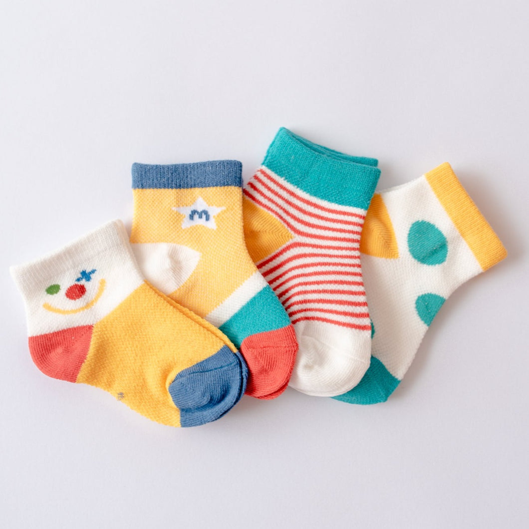 4 PACK SOCKS